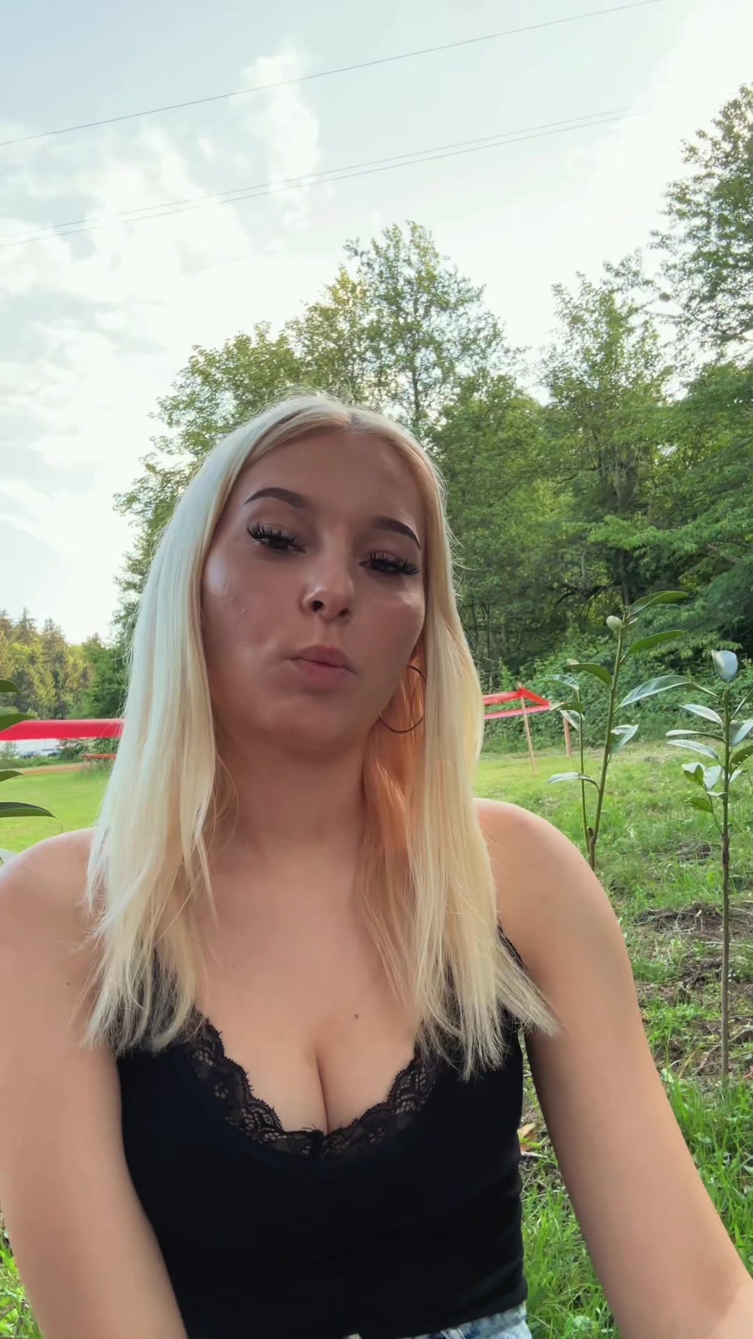 @👸🏼