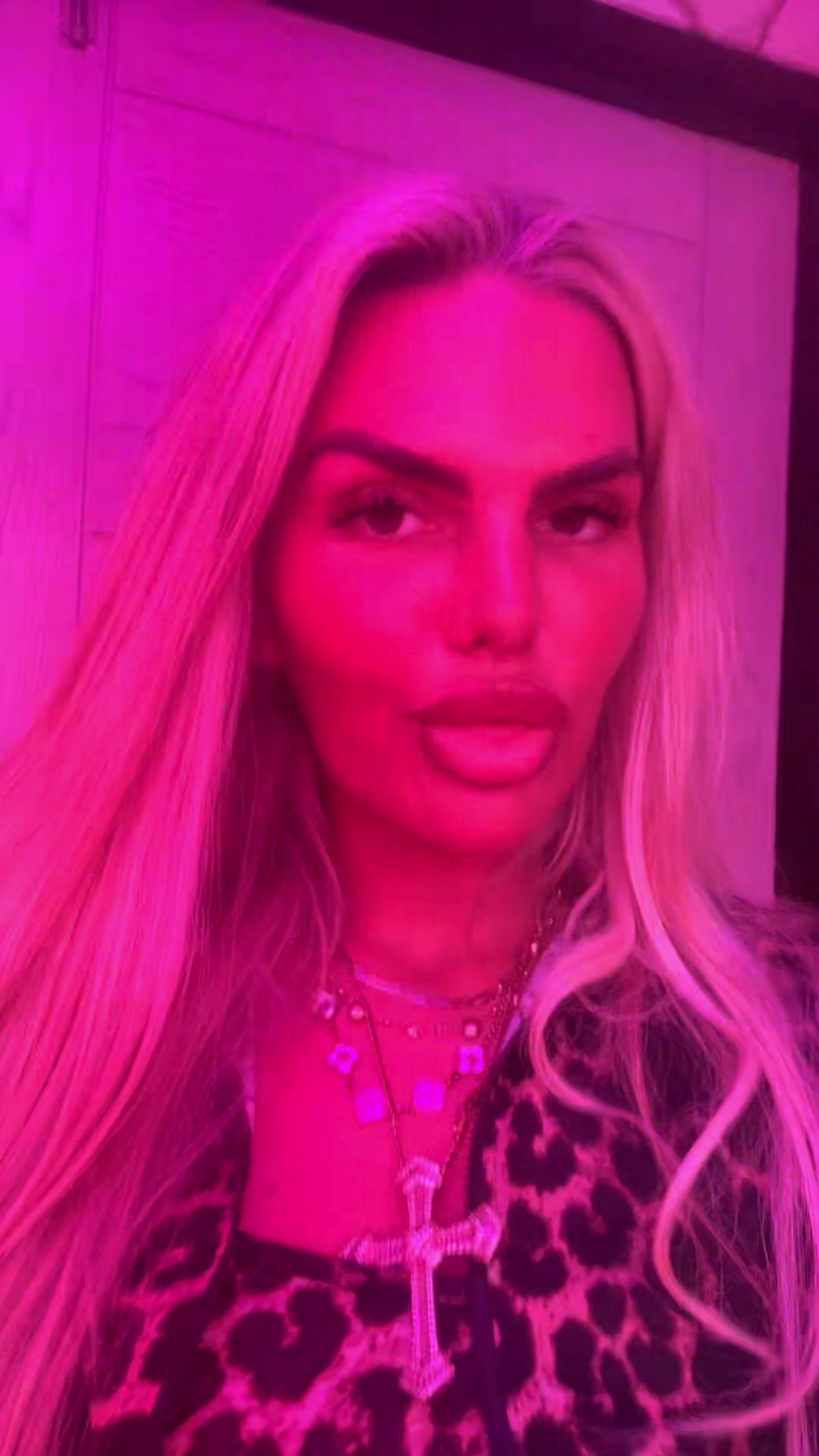 @H O N E Y 🍯