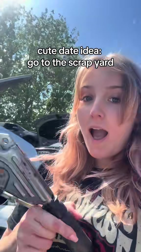 @carswithjessi