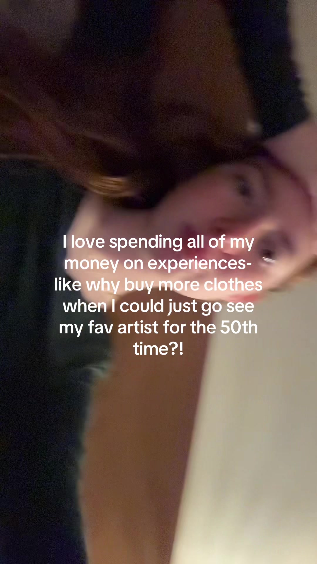 @Daisy 🪩🧣💄