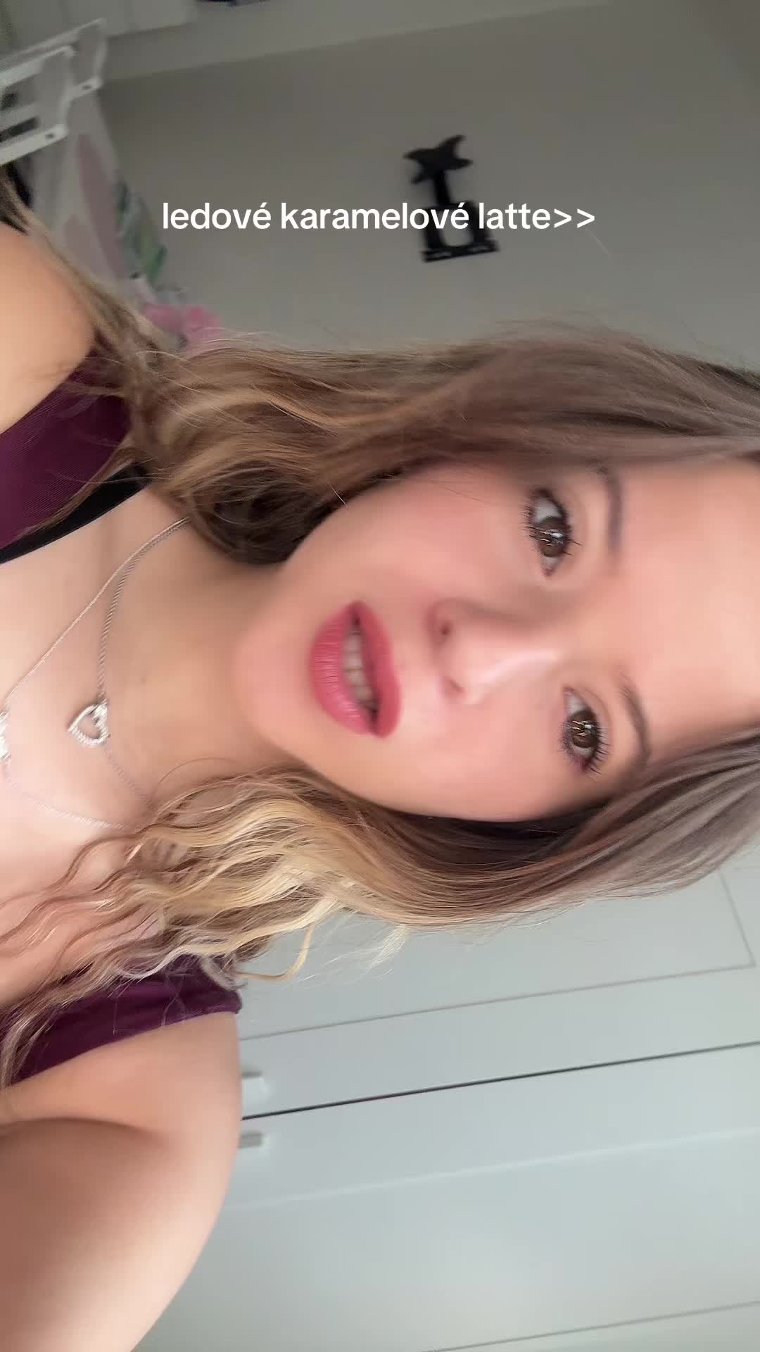 @KIKI ULRICHOVÁ