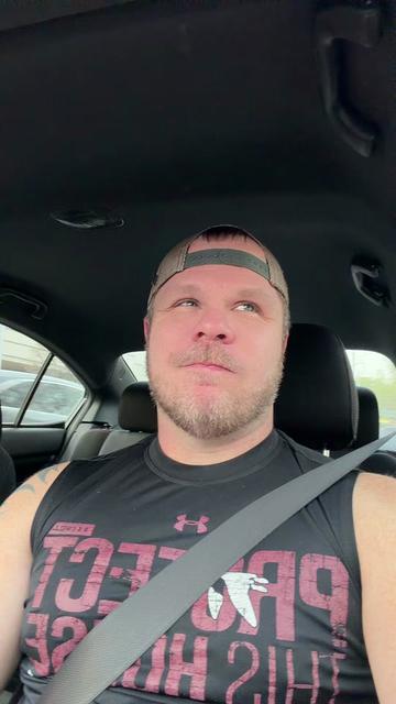 @Jakethafuzzball