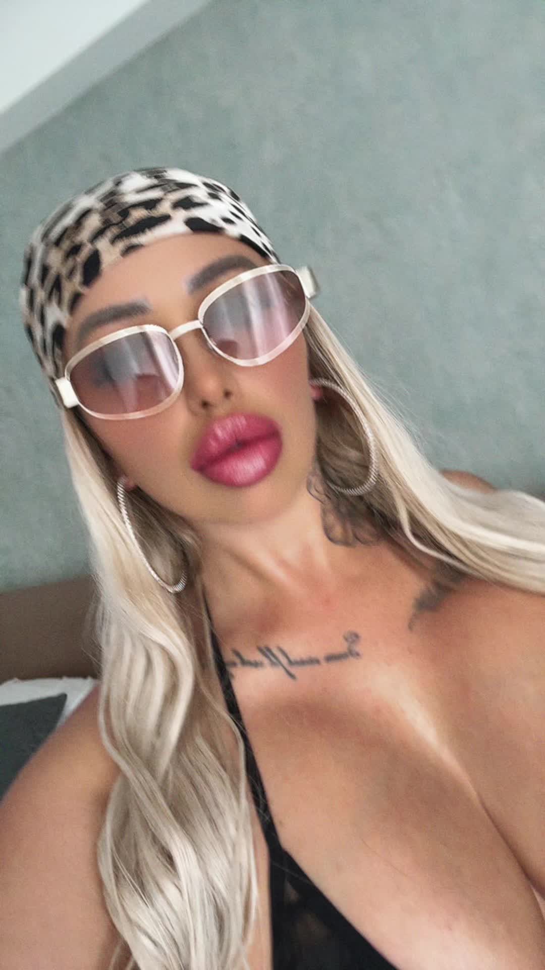 @Diána