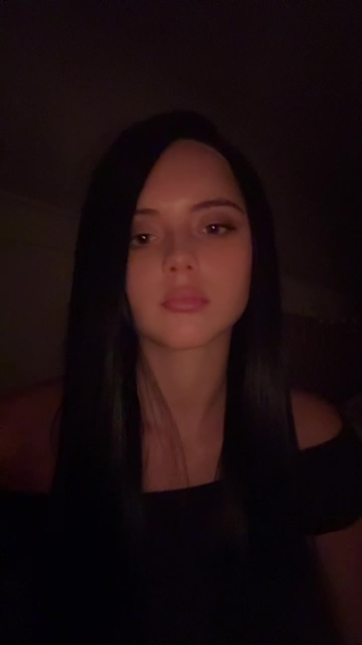 @Daisy May