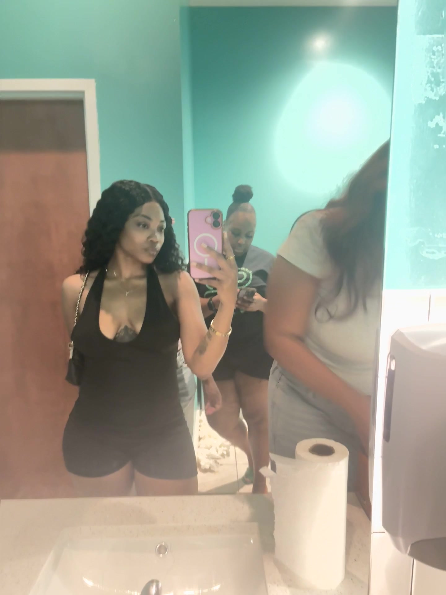 @Tayrella