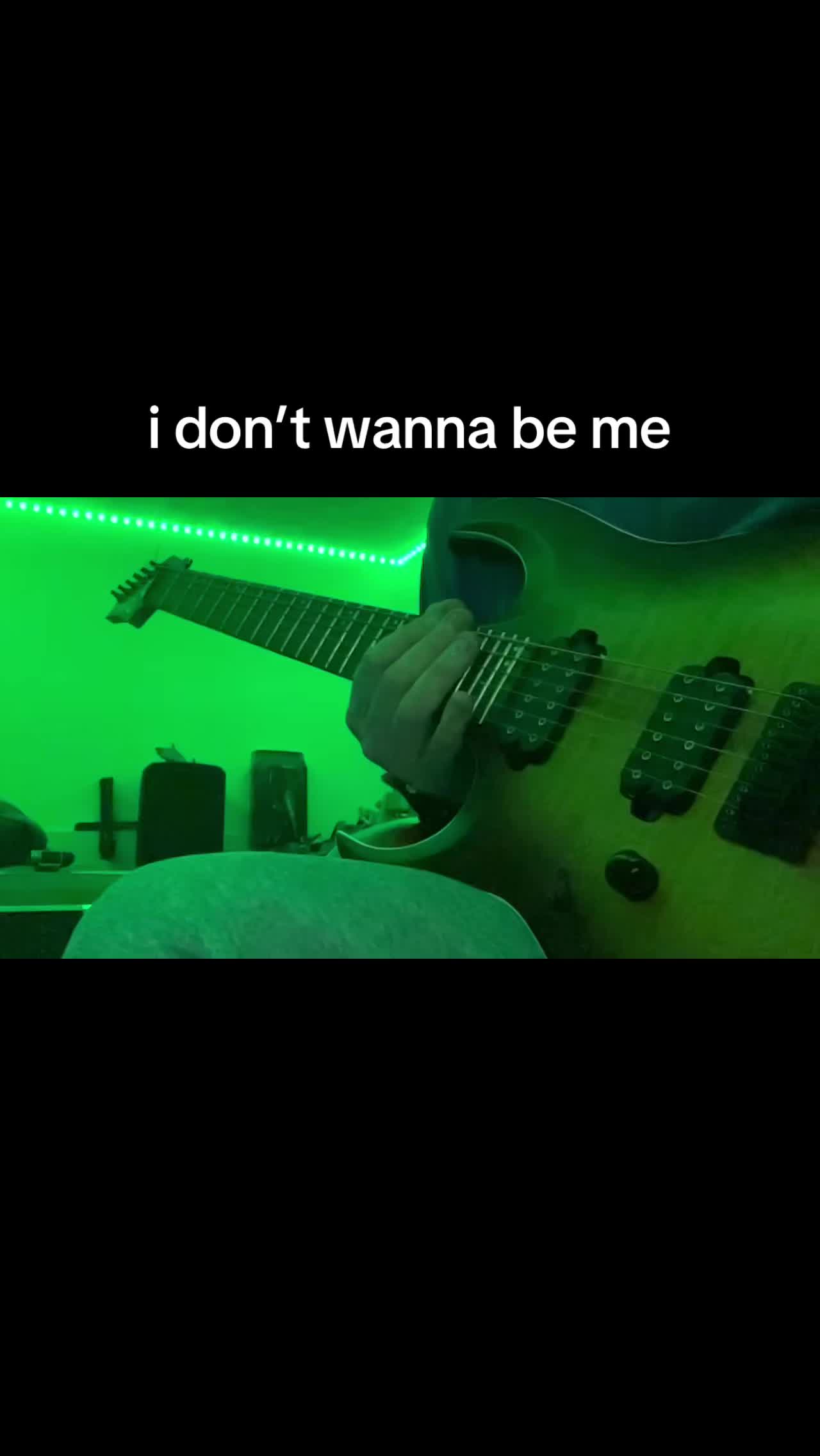@J03