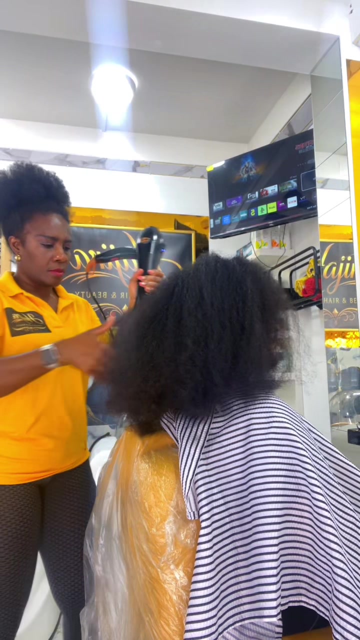 @Hajira hair