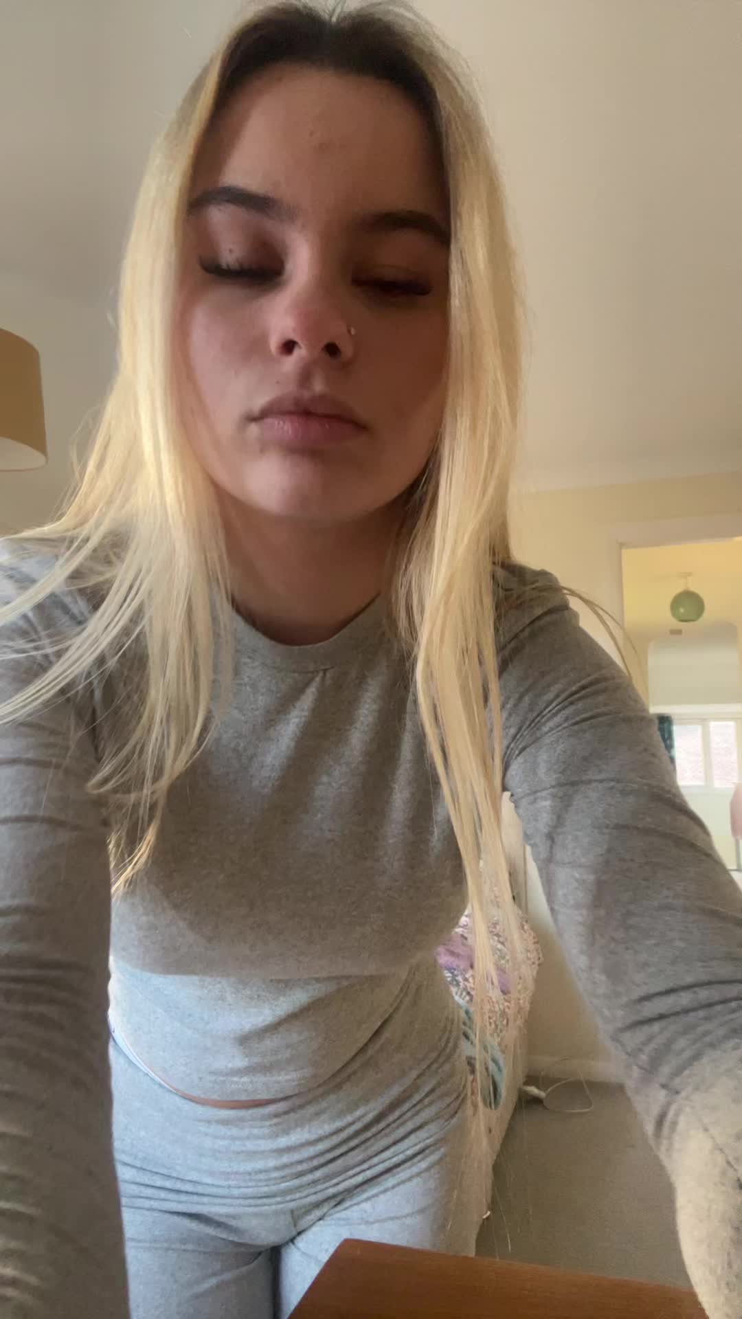@t1lly_x0