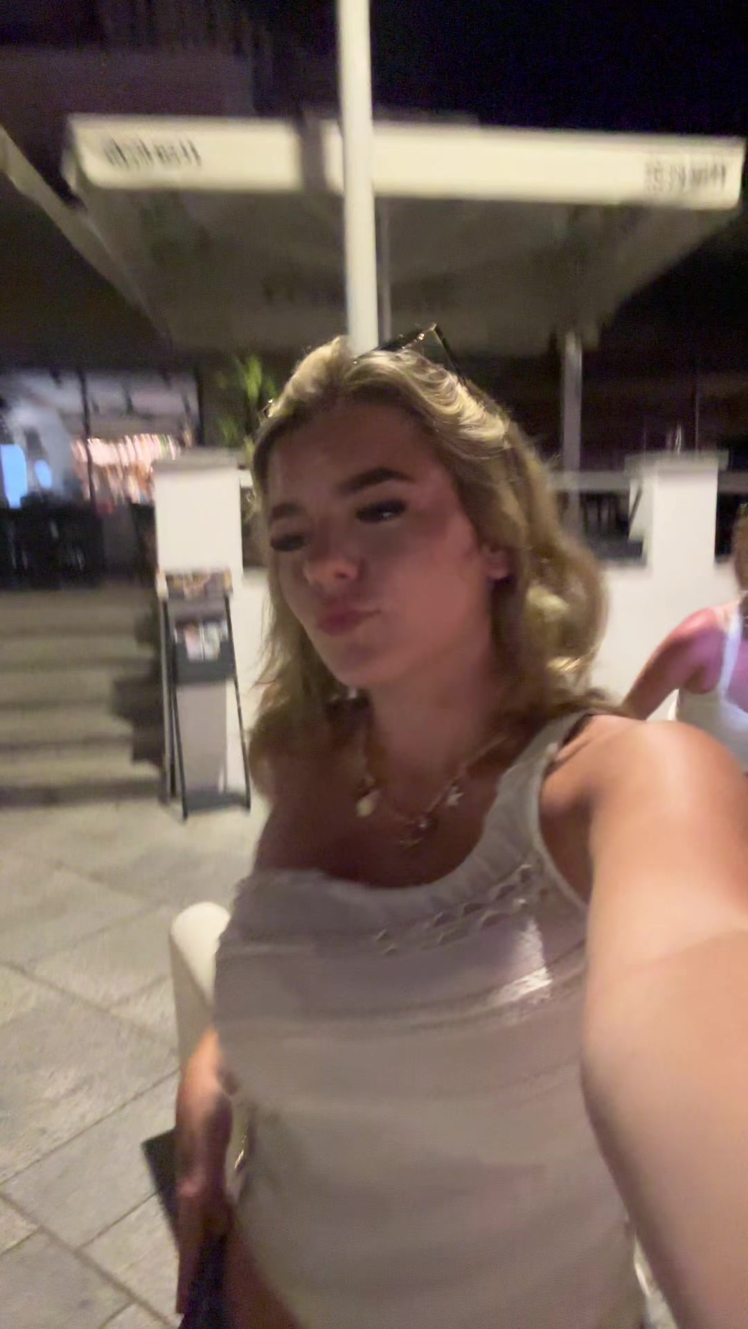 @serenandolivia