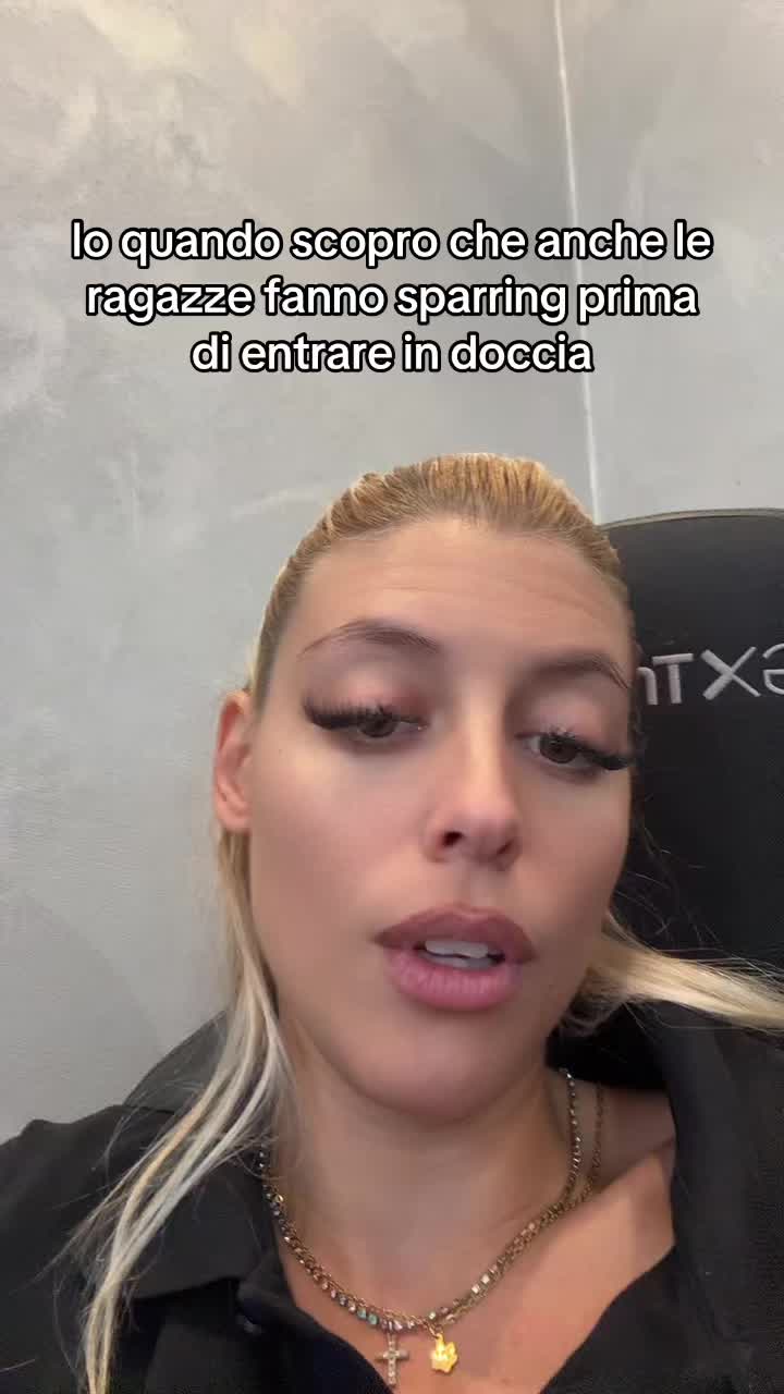 @Asia Valente