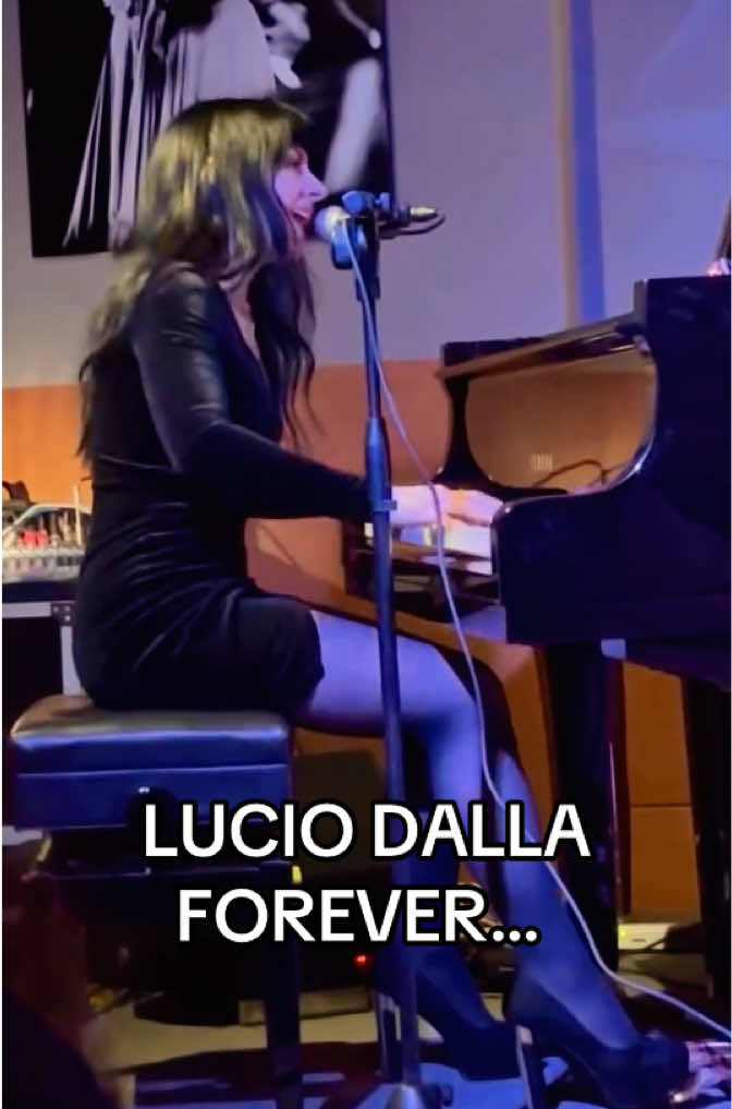 @ROBERTA GIALLO