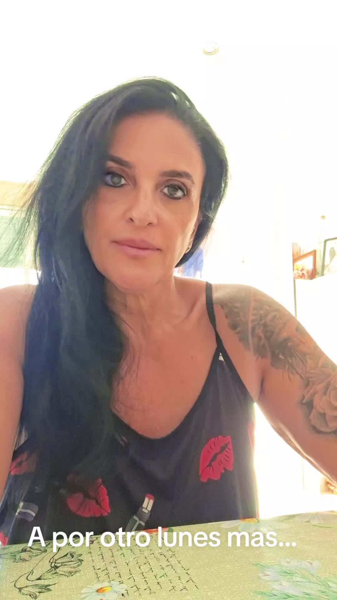 @To&ntilde;ita