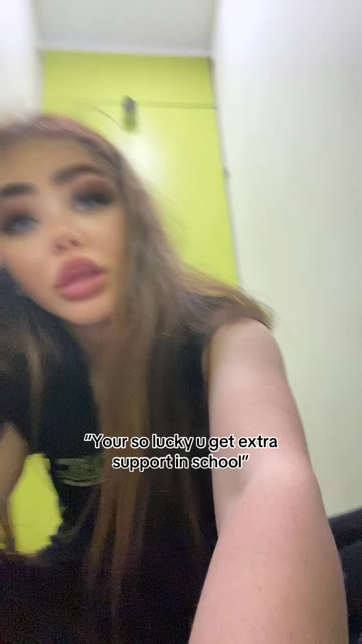 @Lacie