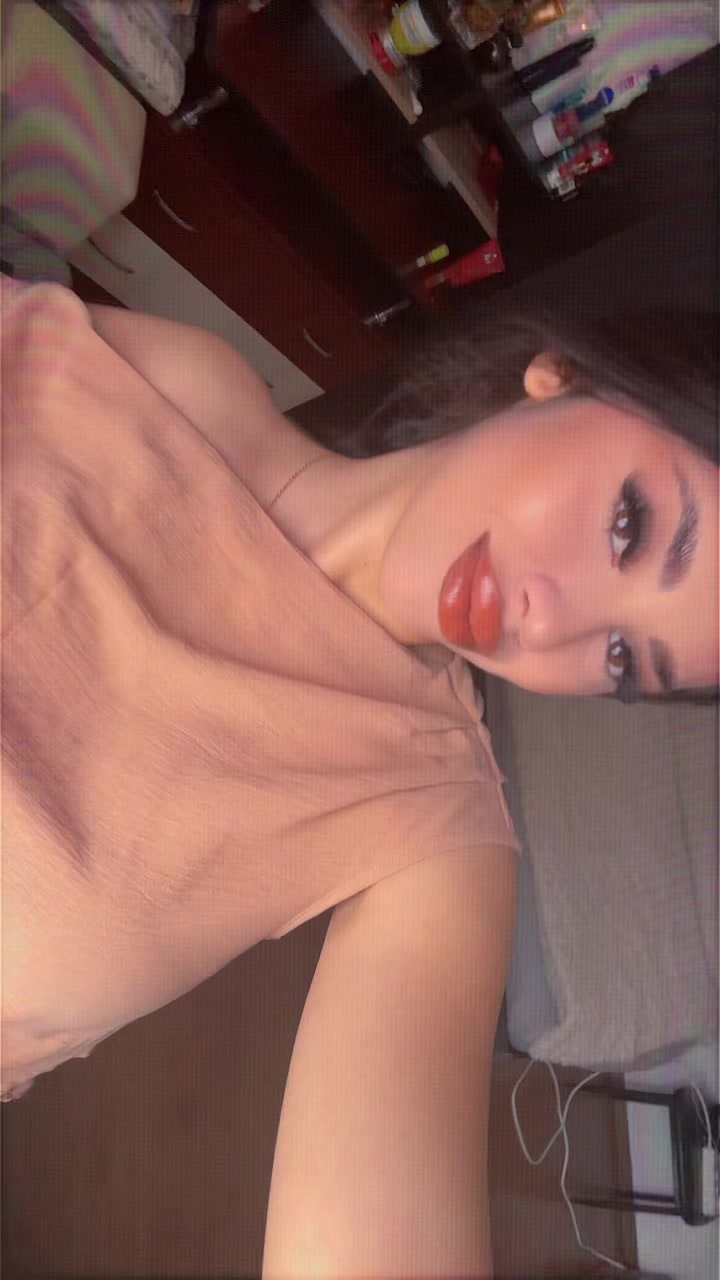 @vvannessaa_maria05