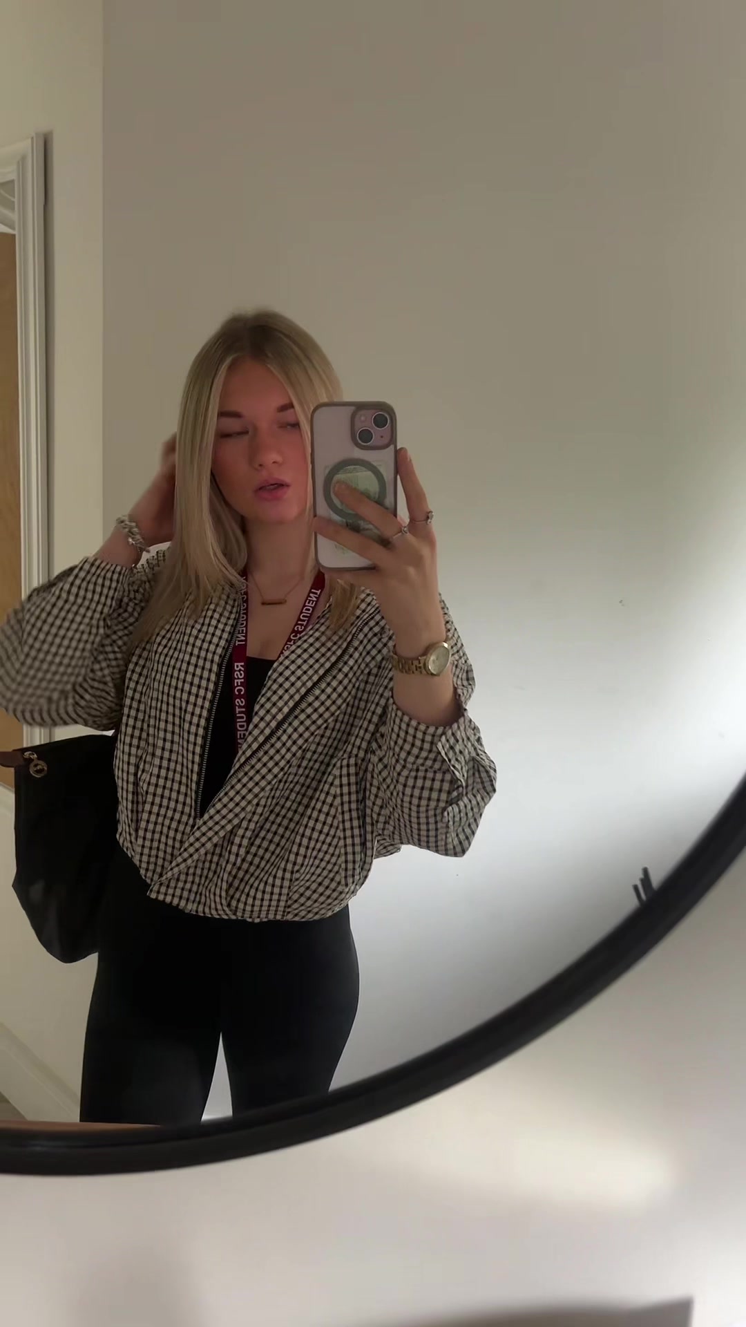 @chloxxlea