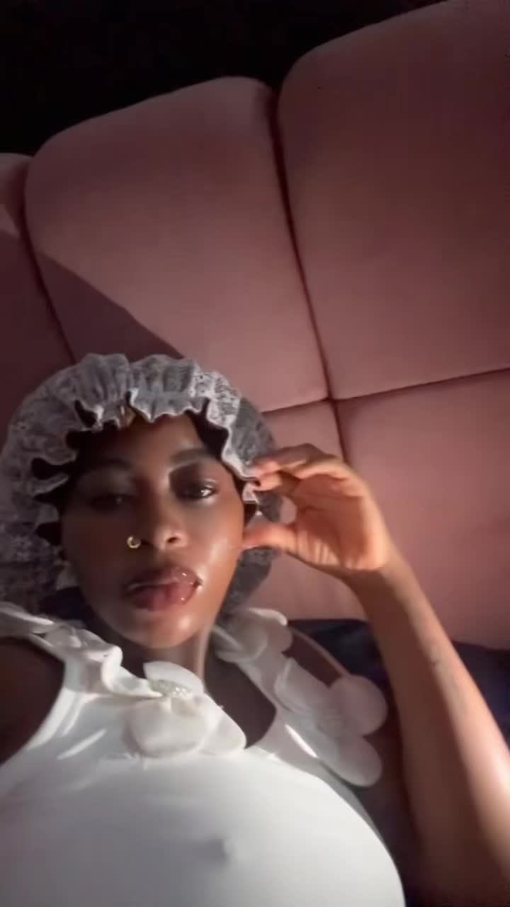 @GEE QUEEN