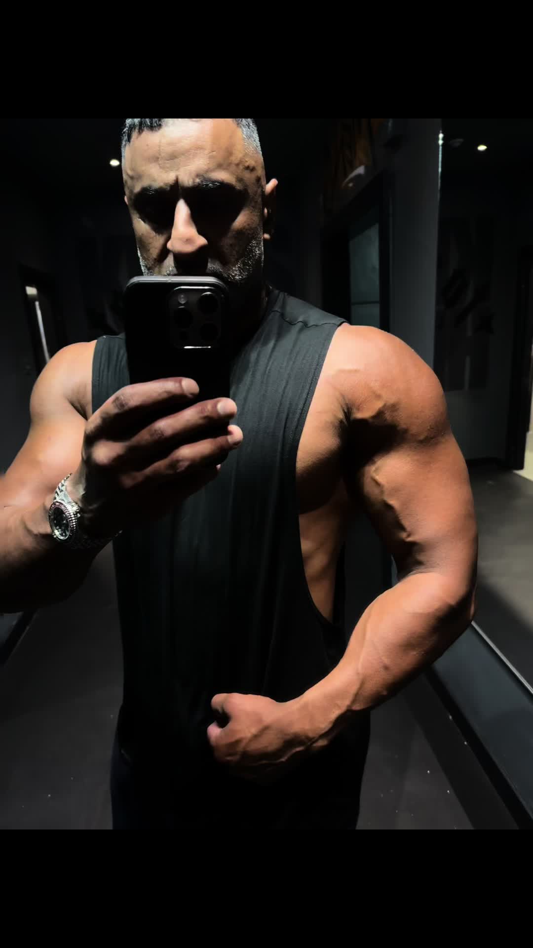 @mrdeen_official__
