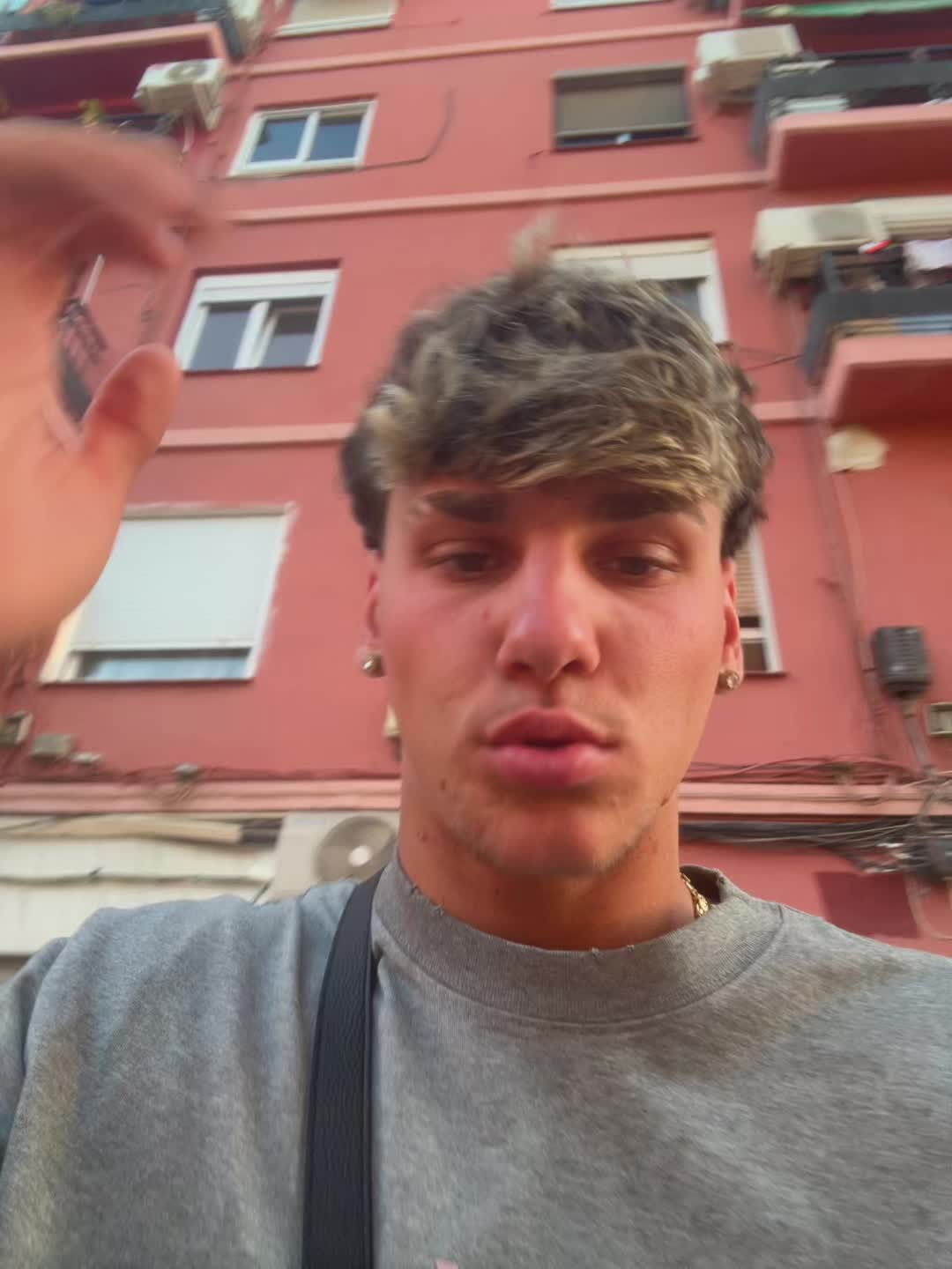 @Domi
