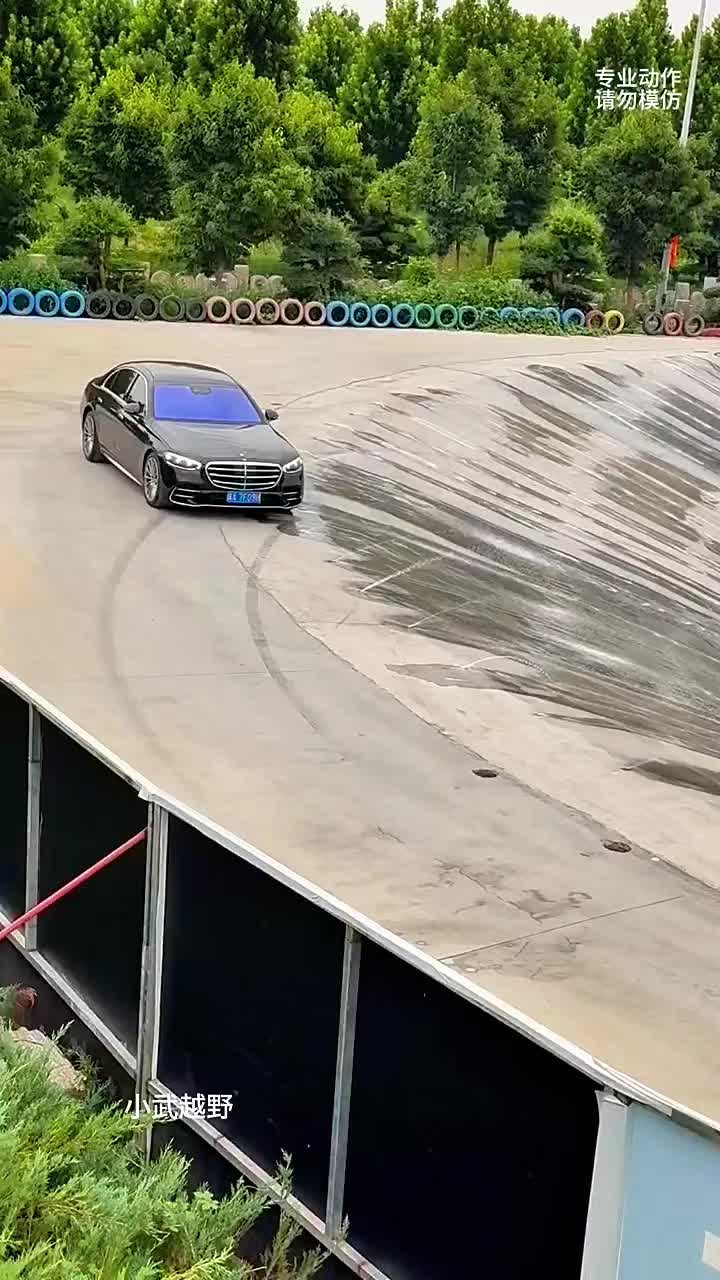 @Benz_AMG_Fanpage