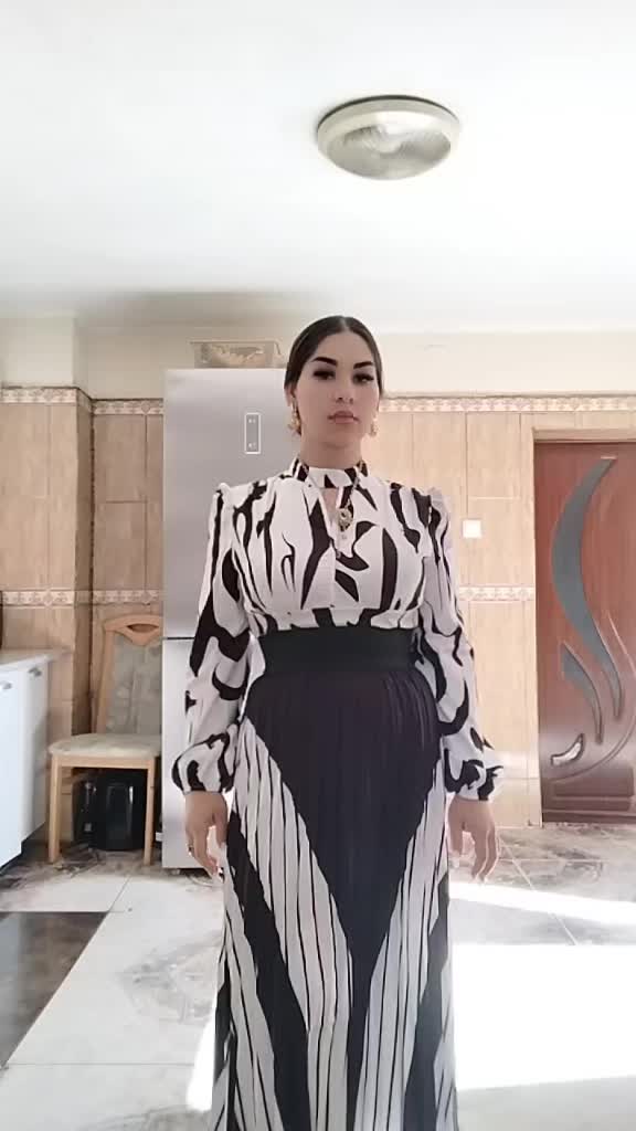 @Străina M