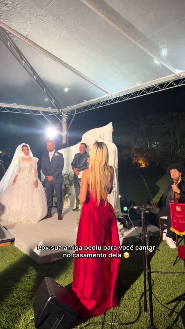@Gabi Martins