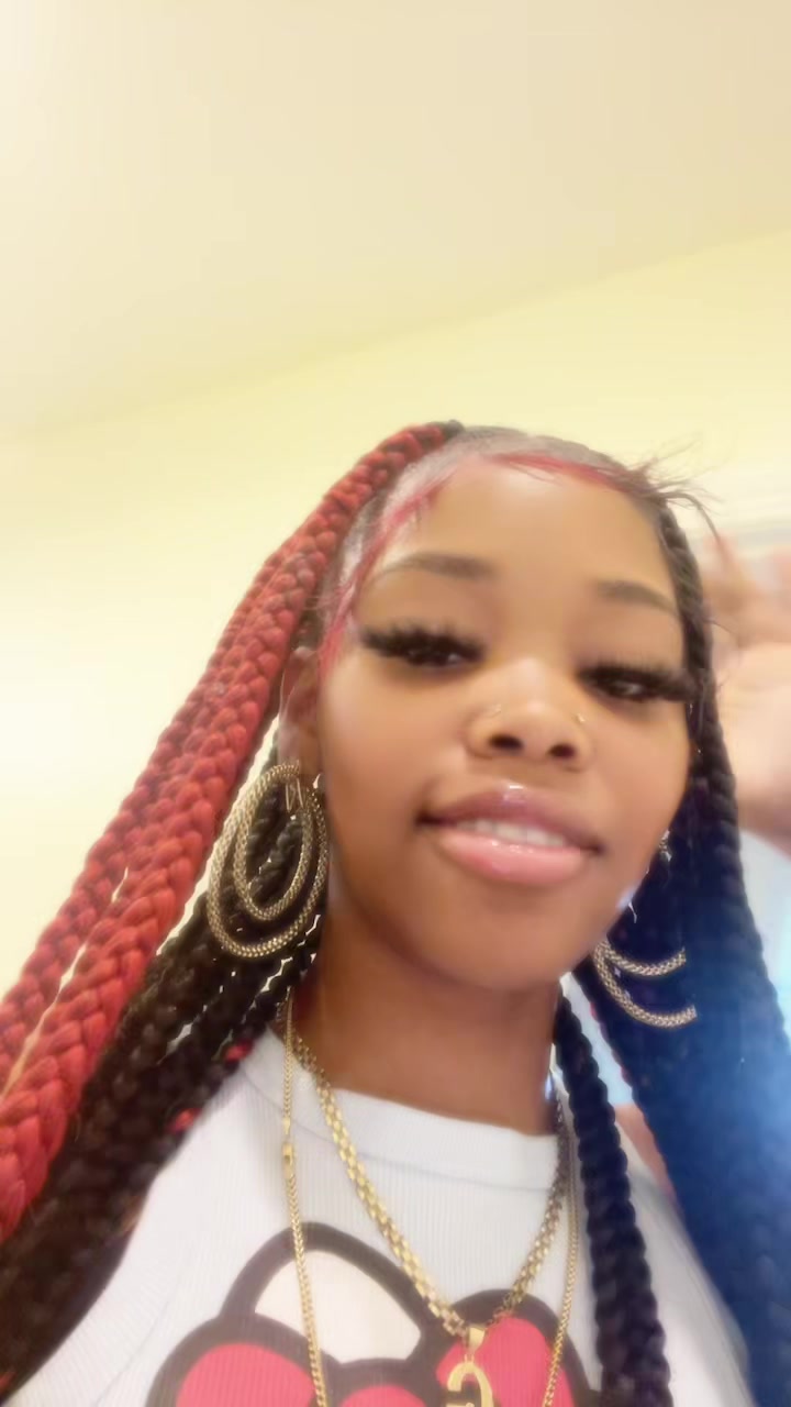 @Ladybhangk