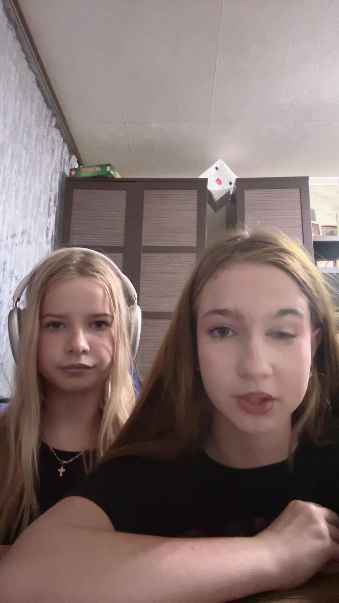 @Анька