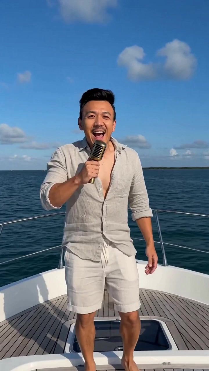@RealTomChou