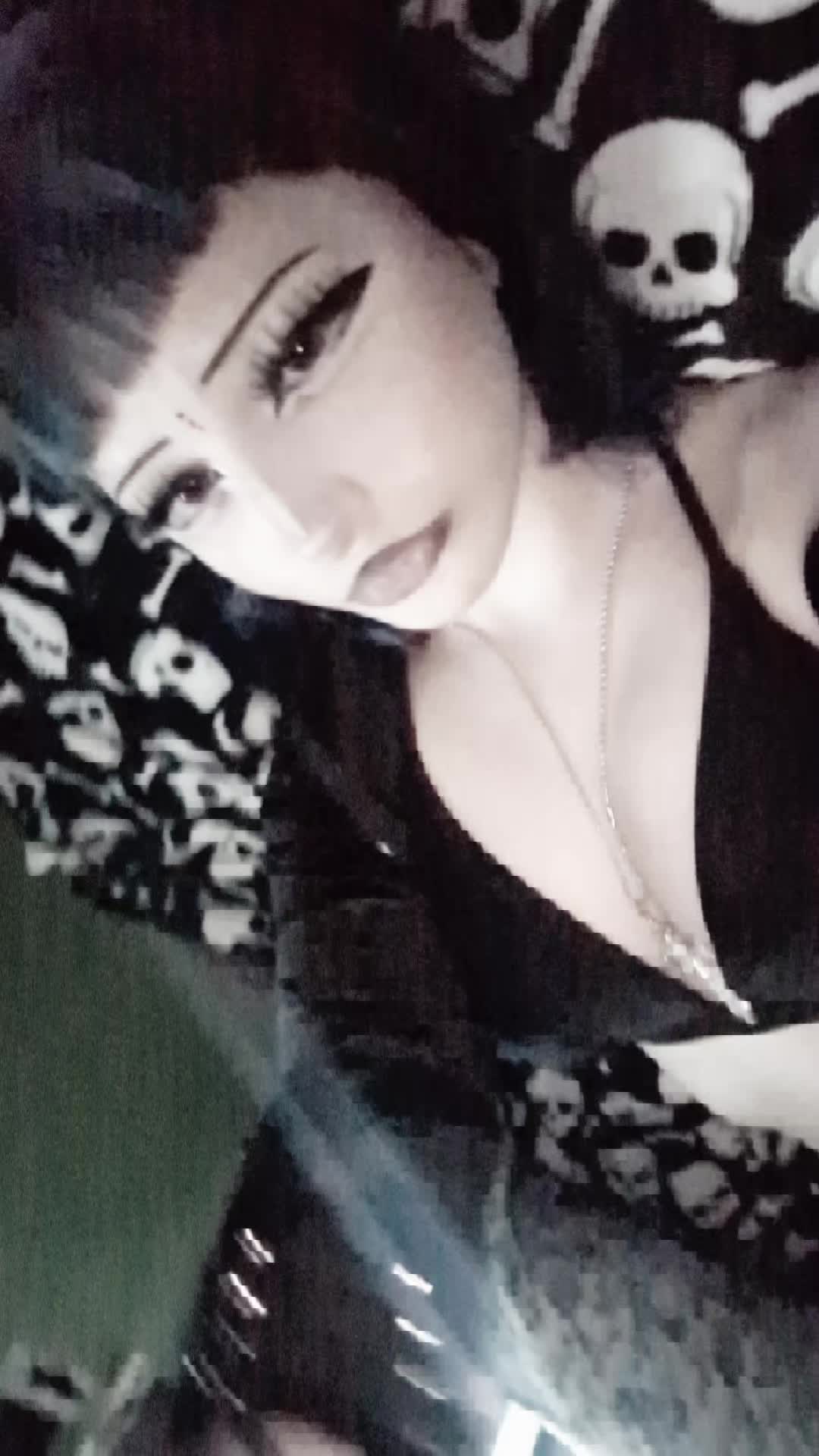 @ℭ𝔬𝔯𝔭𝔰𝔢 𝔊𝔦𝔯𝔩