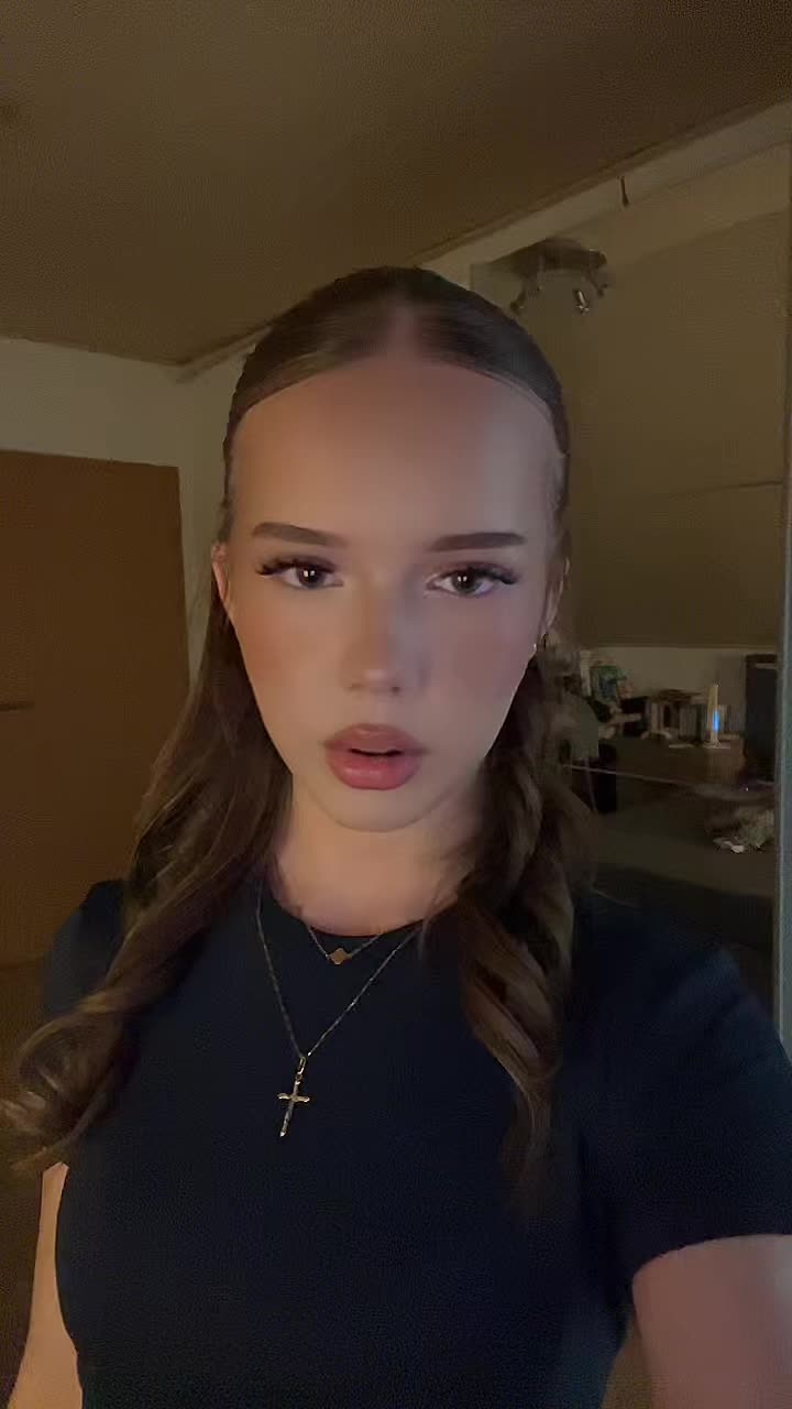 @𝑳𝑨𝑹𝑨 𝑴𝑬𝑳𝑰𝑵𝑨