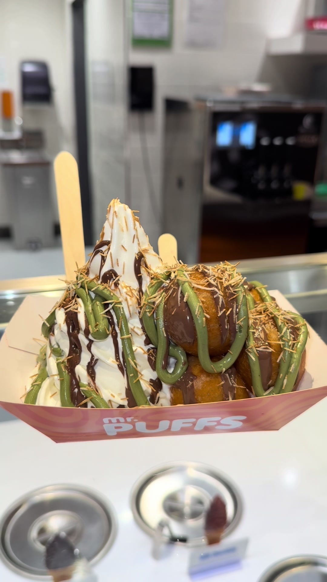 @Mr. Puffs Oshawa