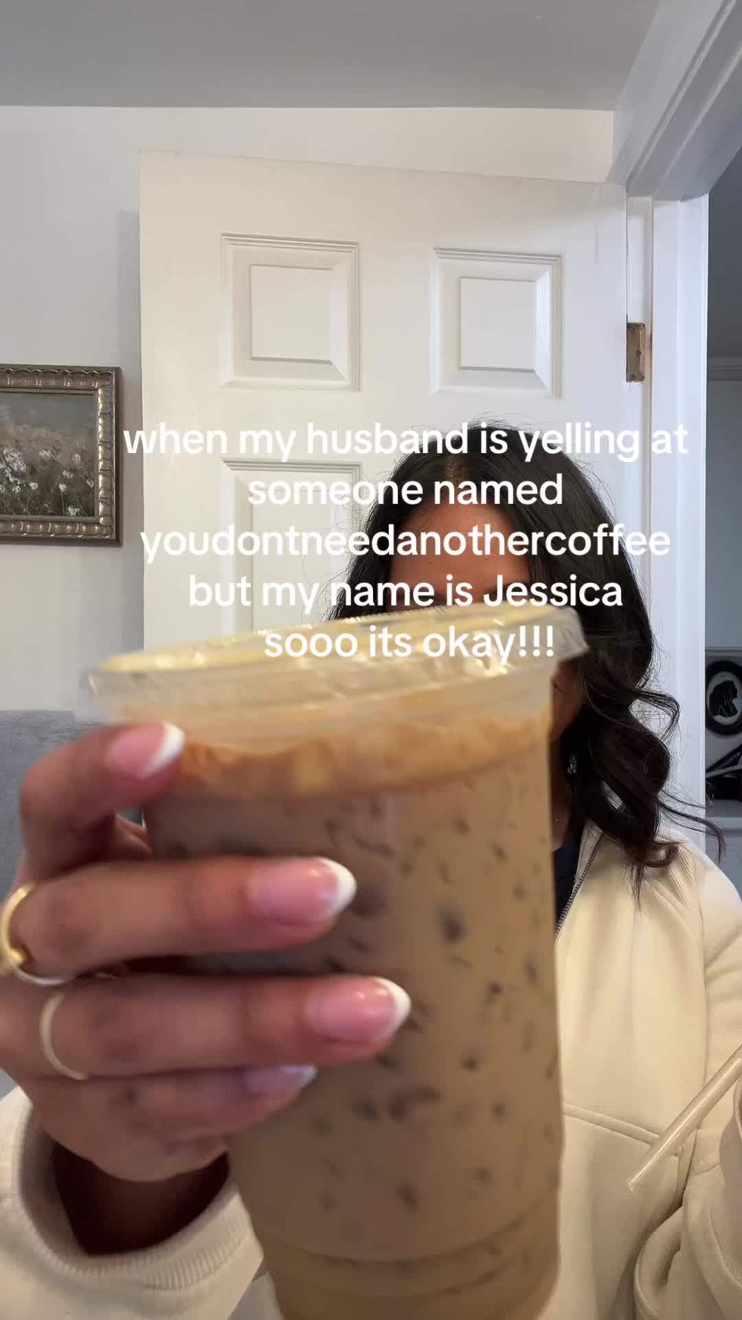 @jessicaech_