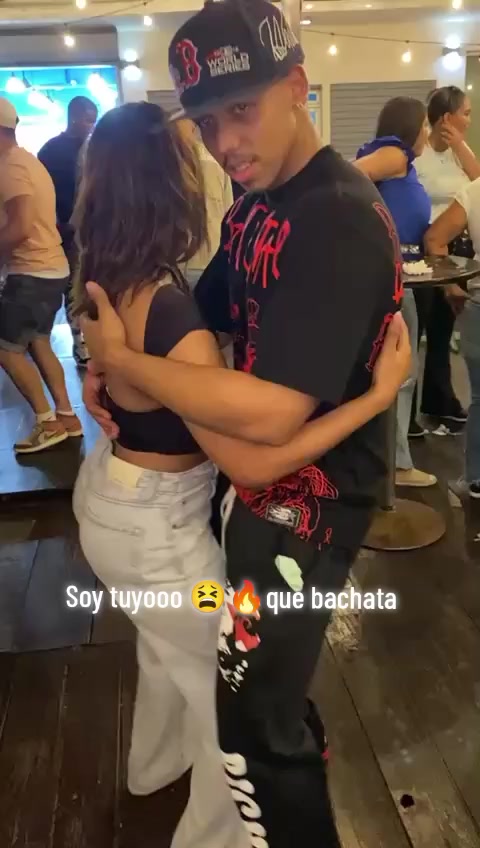 @️A D O N 1 S 🕺☃️
