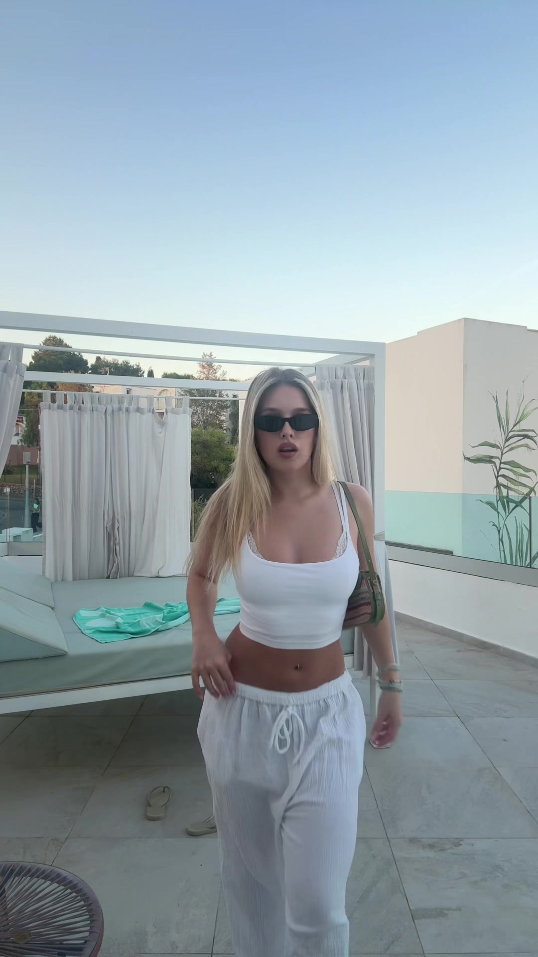 @Eva