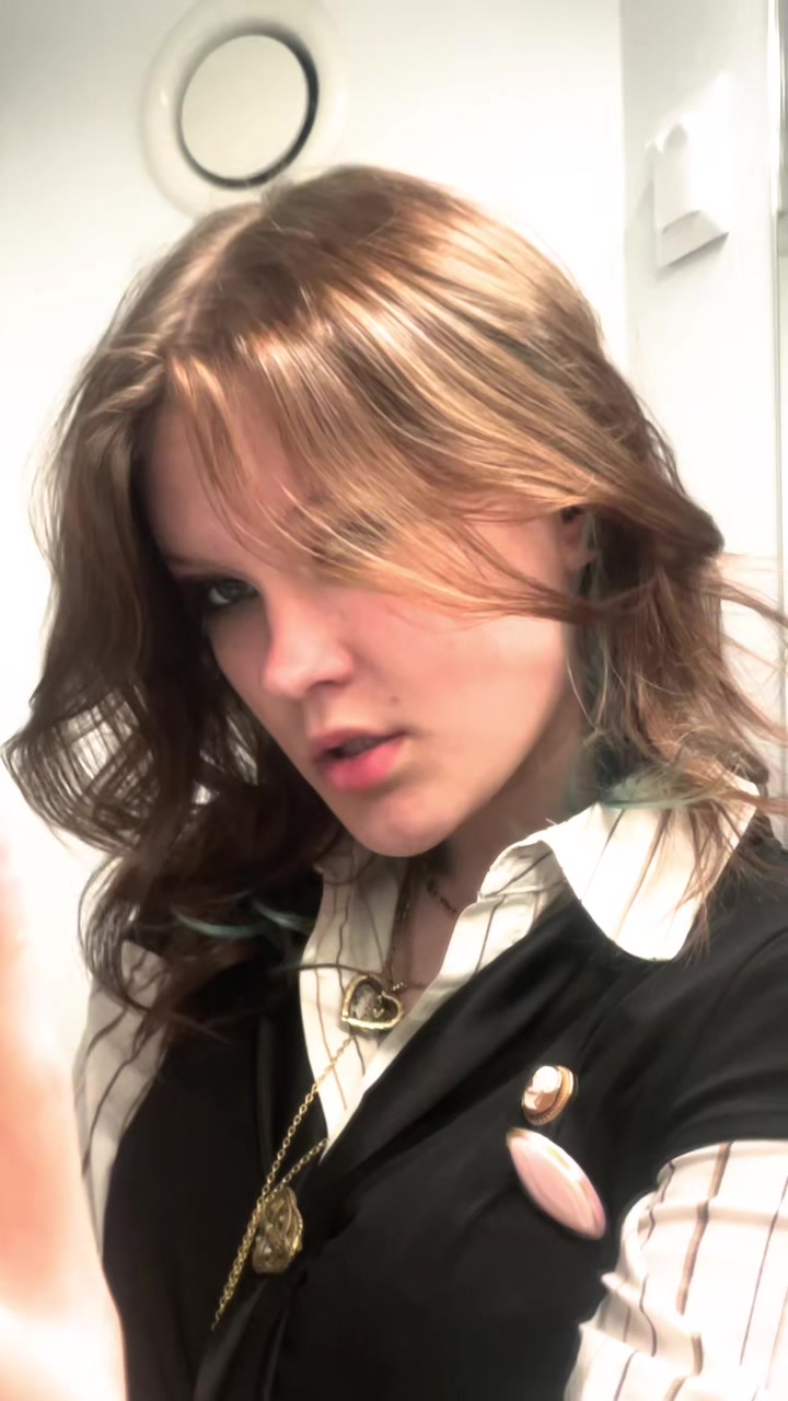 @Emi