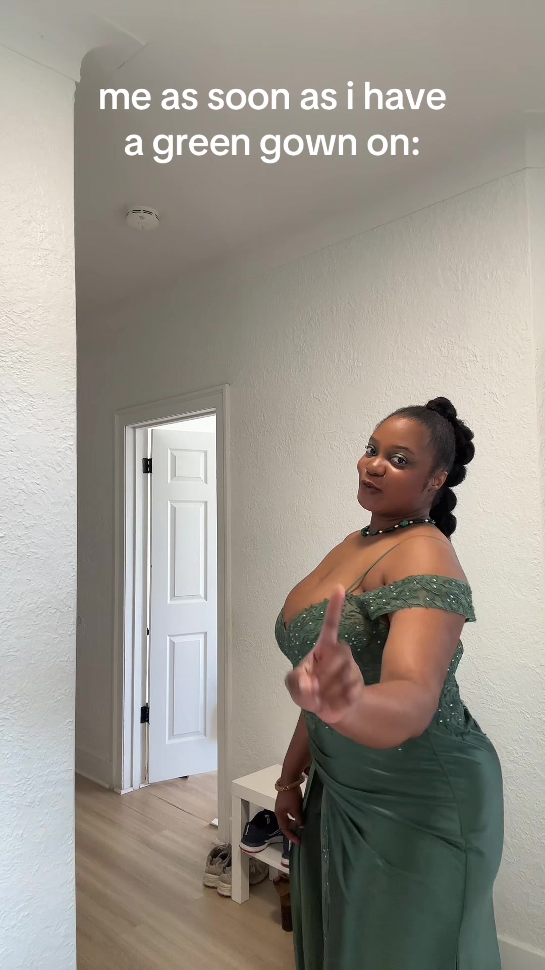 @audreypleasee