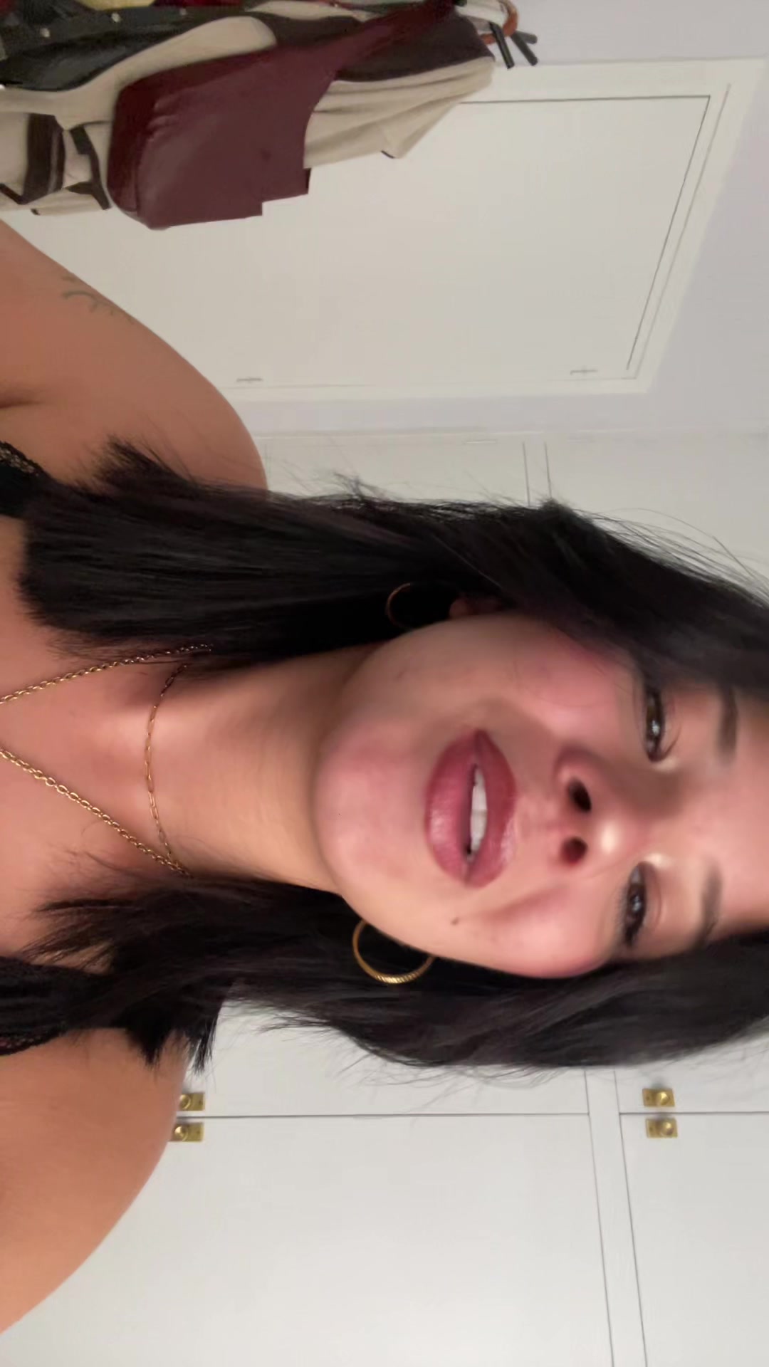@NICOLE