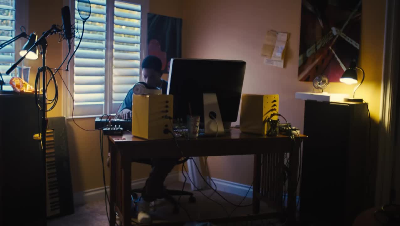@travisworld