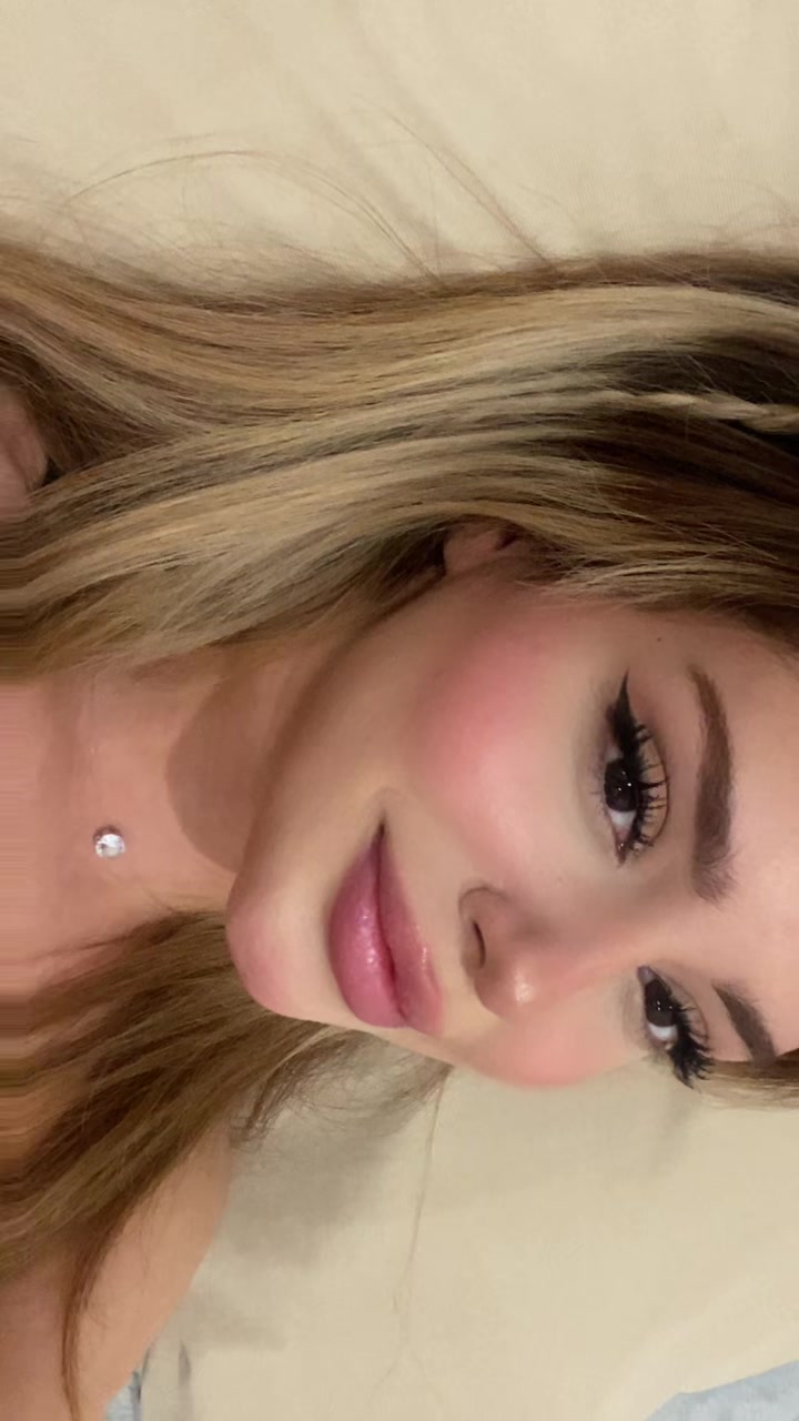 @nazninanjomi