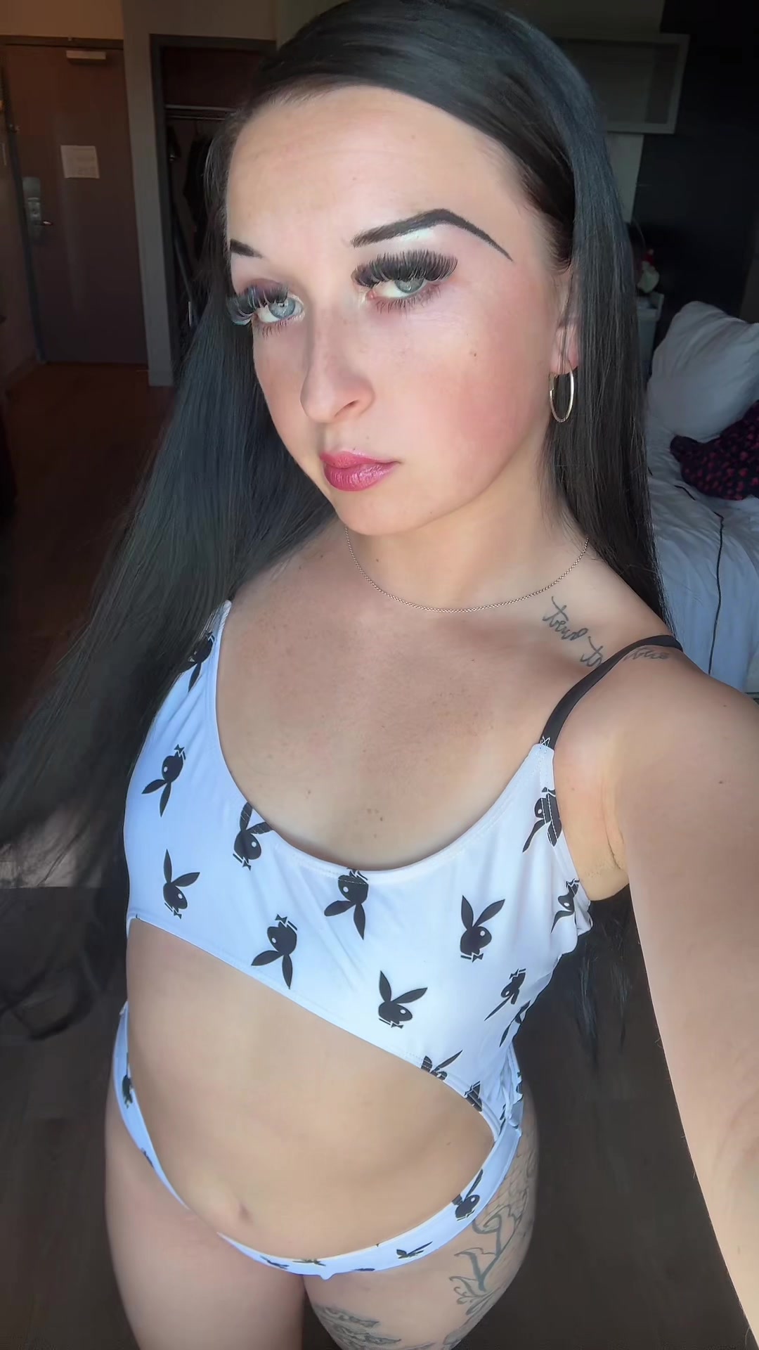 @t😽