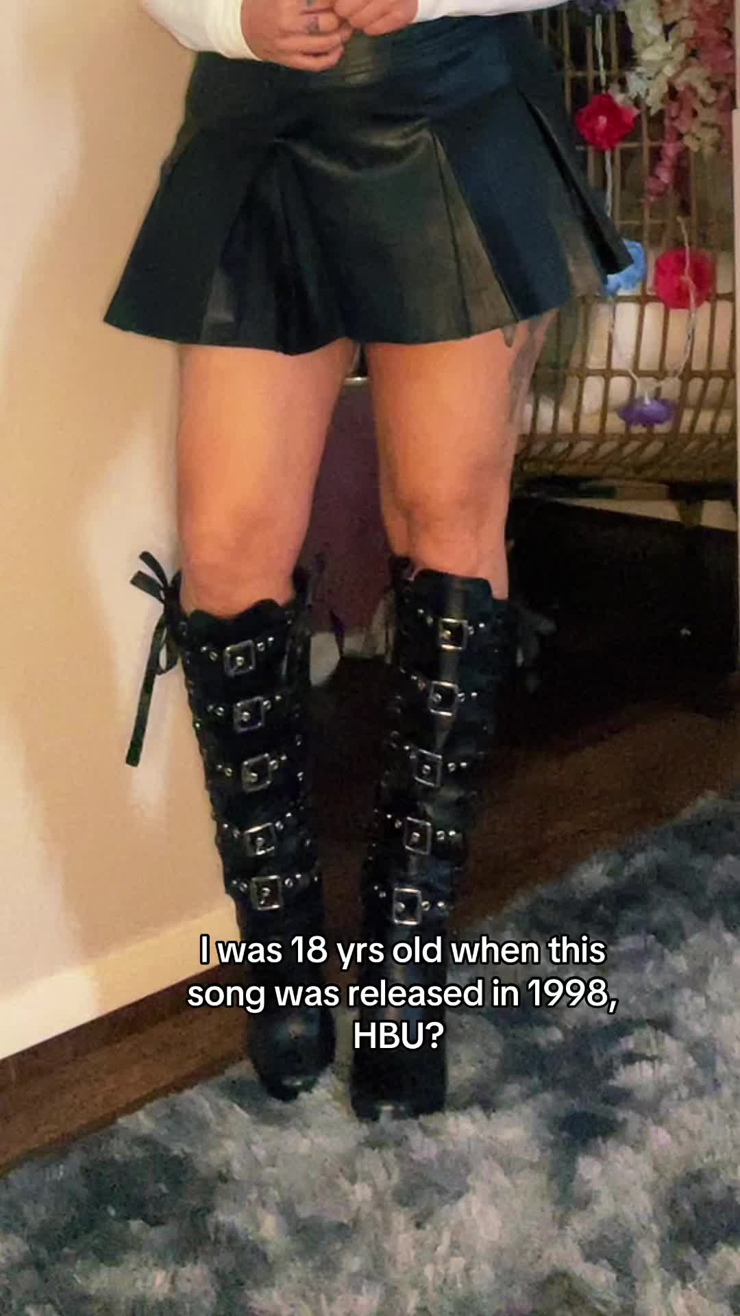 @CharlizeRazor💋