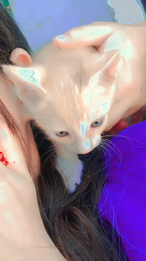 @༺ 🍁𝑬𝒚𝒆𝒔 𝒒𝒖𝒆𝒆𝒏🍁 ༻