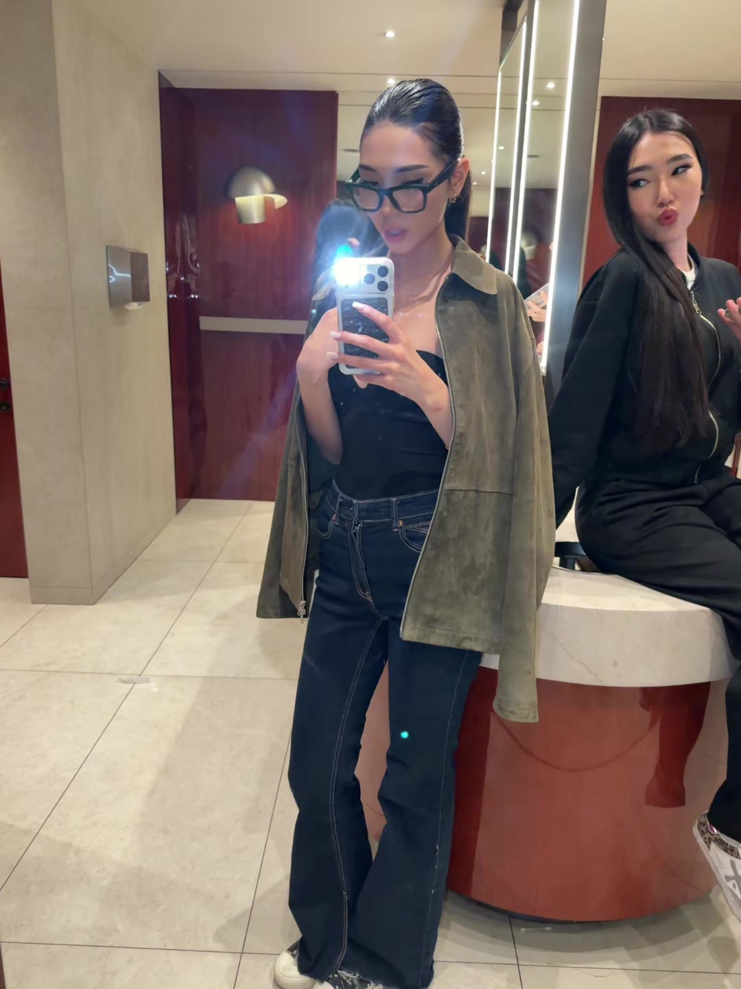 @Itsmedina