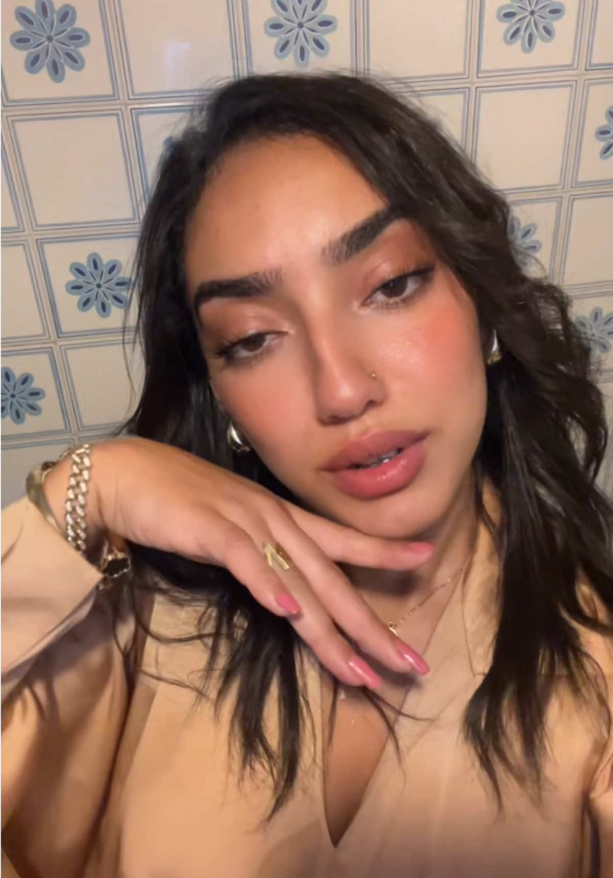 @Hajar🥀