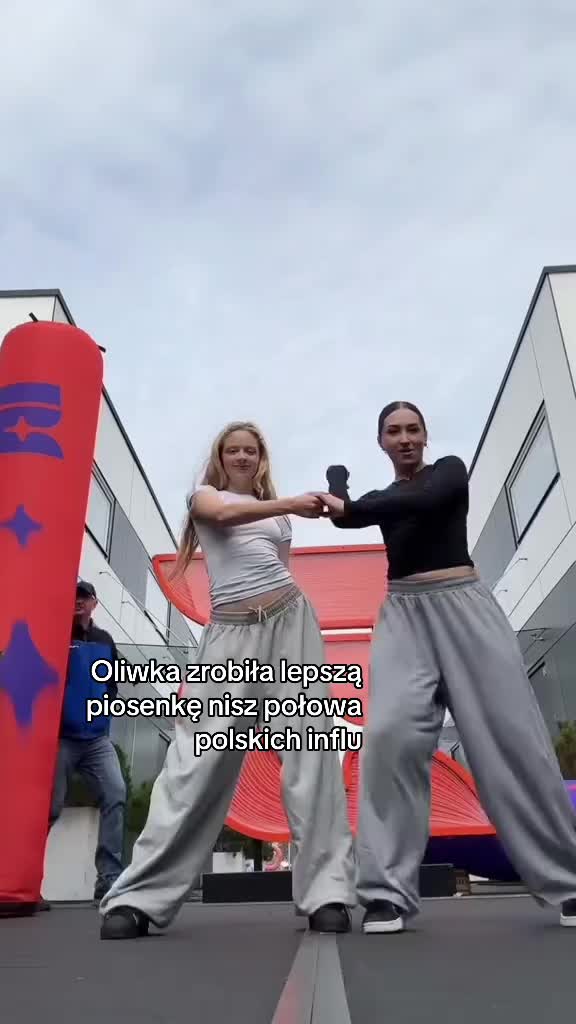 @ℳ𝒶𝓇𝓉𝓊𝓈🤍<33