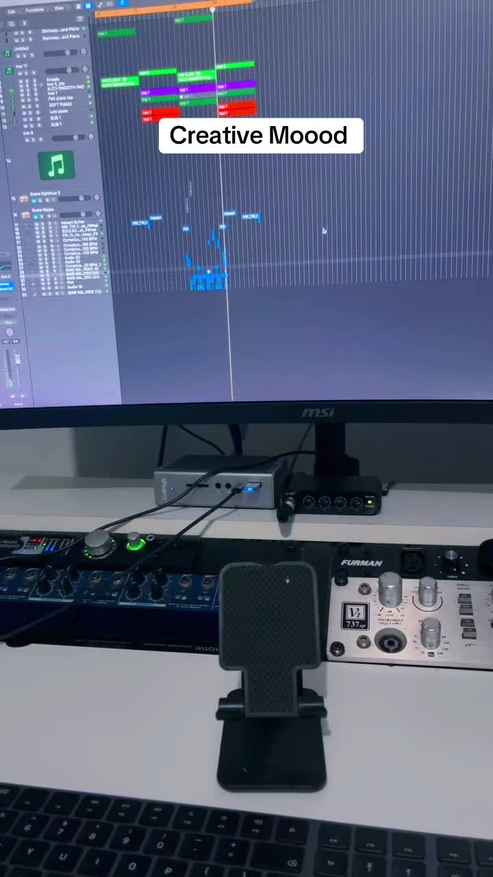 @Smoodfaceofficial