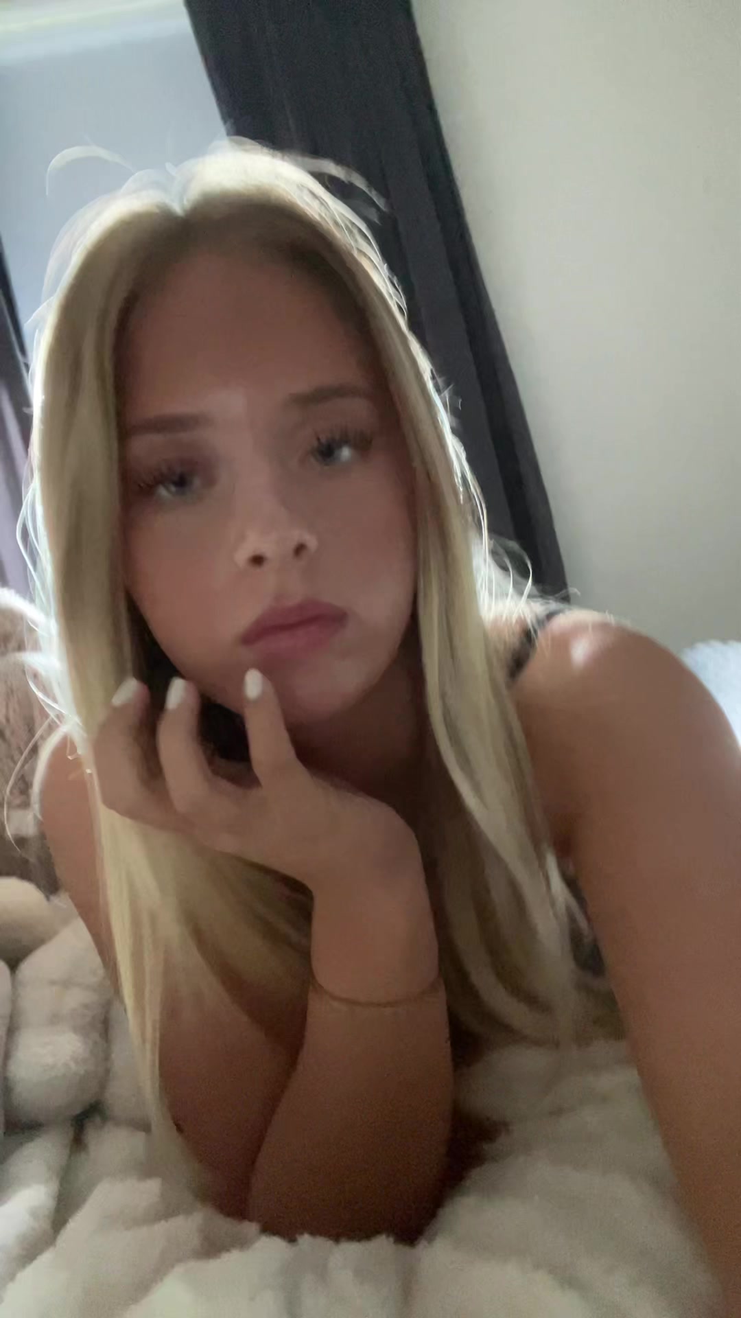 @Tindraaa