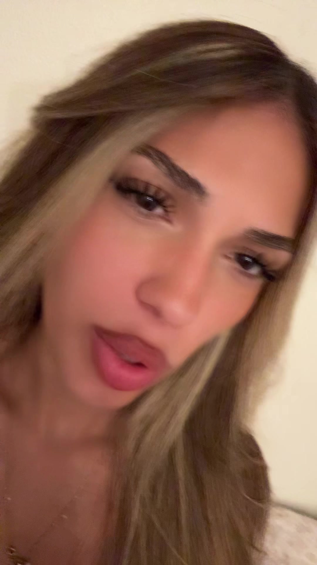 @m e L i