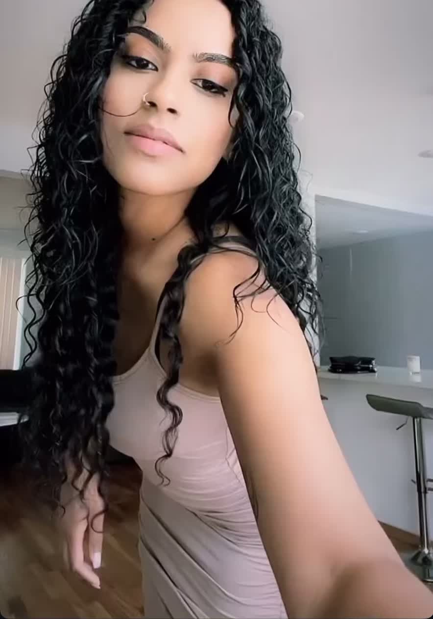 @EleynA