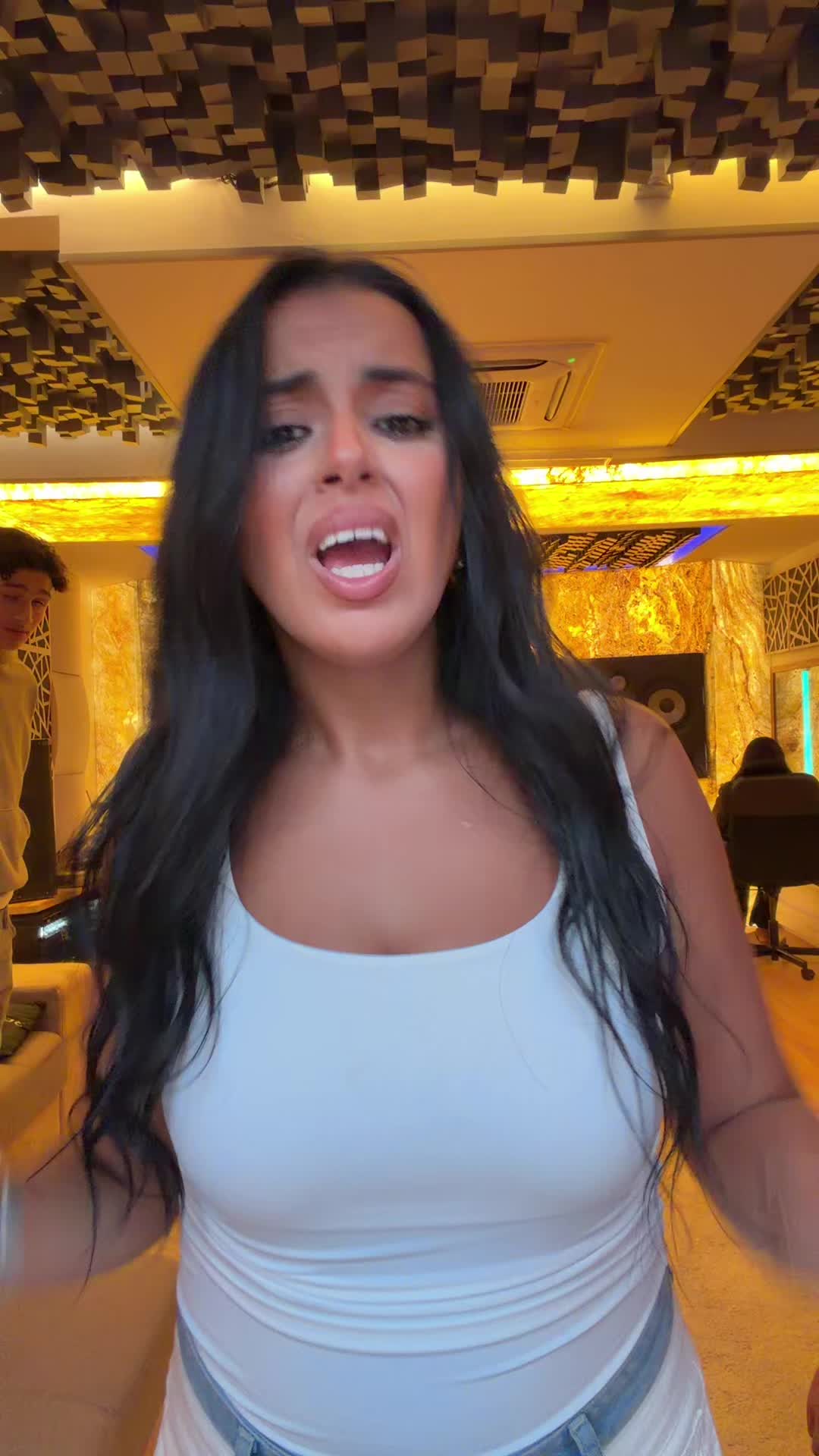 @R9B